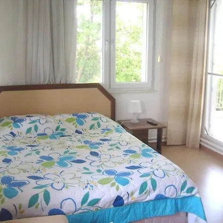 Hotel Farm House *